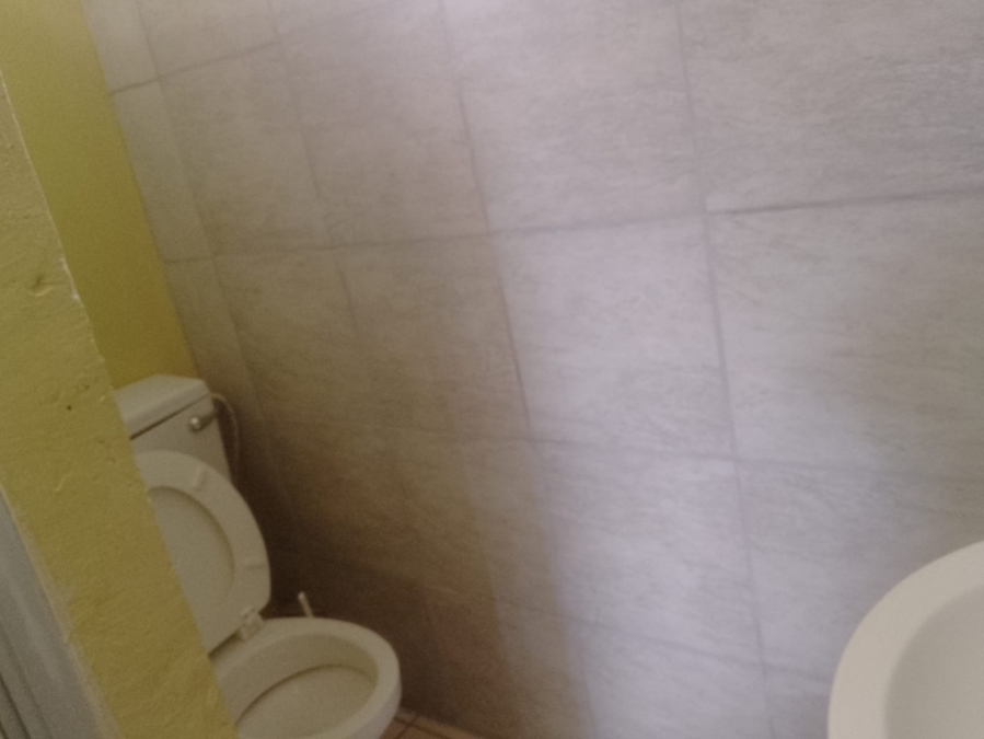 1 Bedroom Property for Sale in Brandwag Free State